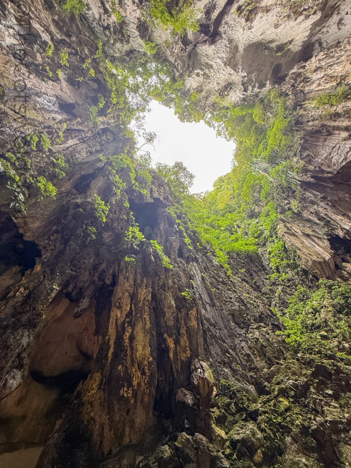 Look up to the sky, Batu Caves, Kuala Lumpur